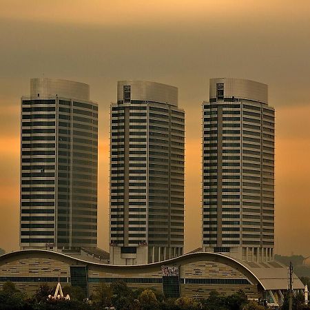 Centaurus Heights Apartment อิสลามาบัด ภายนอก รูปภาพ